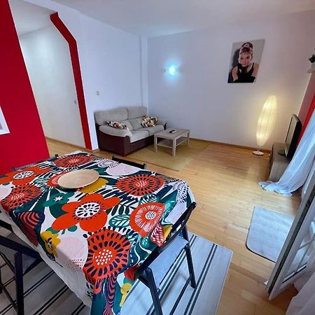Acogedor Apartamento En Zaragoza Luaran gambar