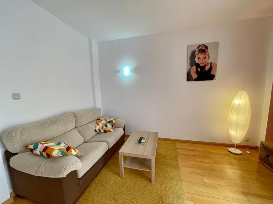 Acogedor Apartamento En Zaragoza Luaran gambar
