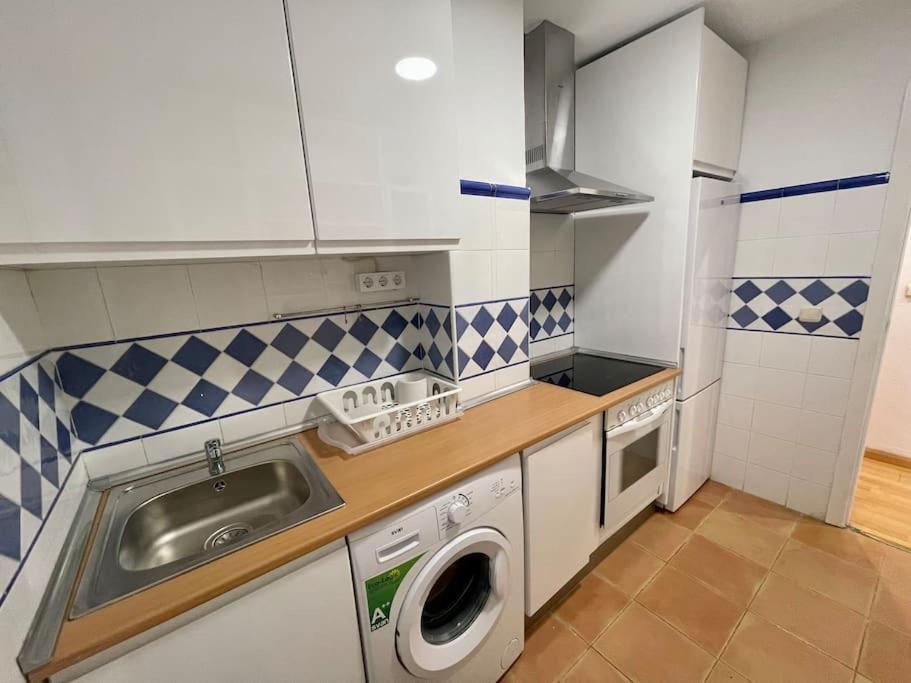 Acogedor Apartamento En Zaragoza Luaran gambar