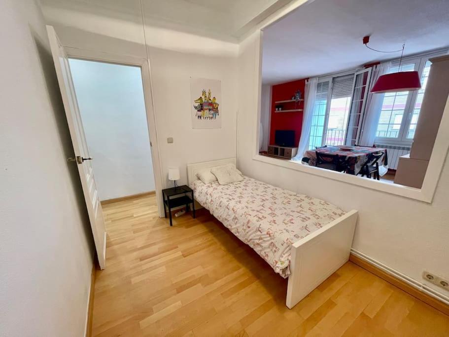Acogedor Apartamento En Zaragoza Luaran gambar