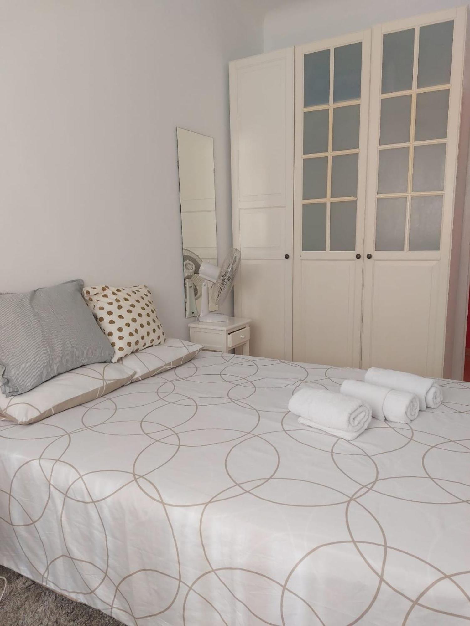 Acogedor Apartamento En Zaragoza Luaran gambar