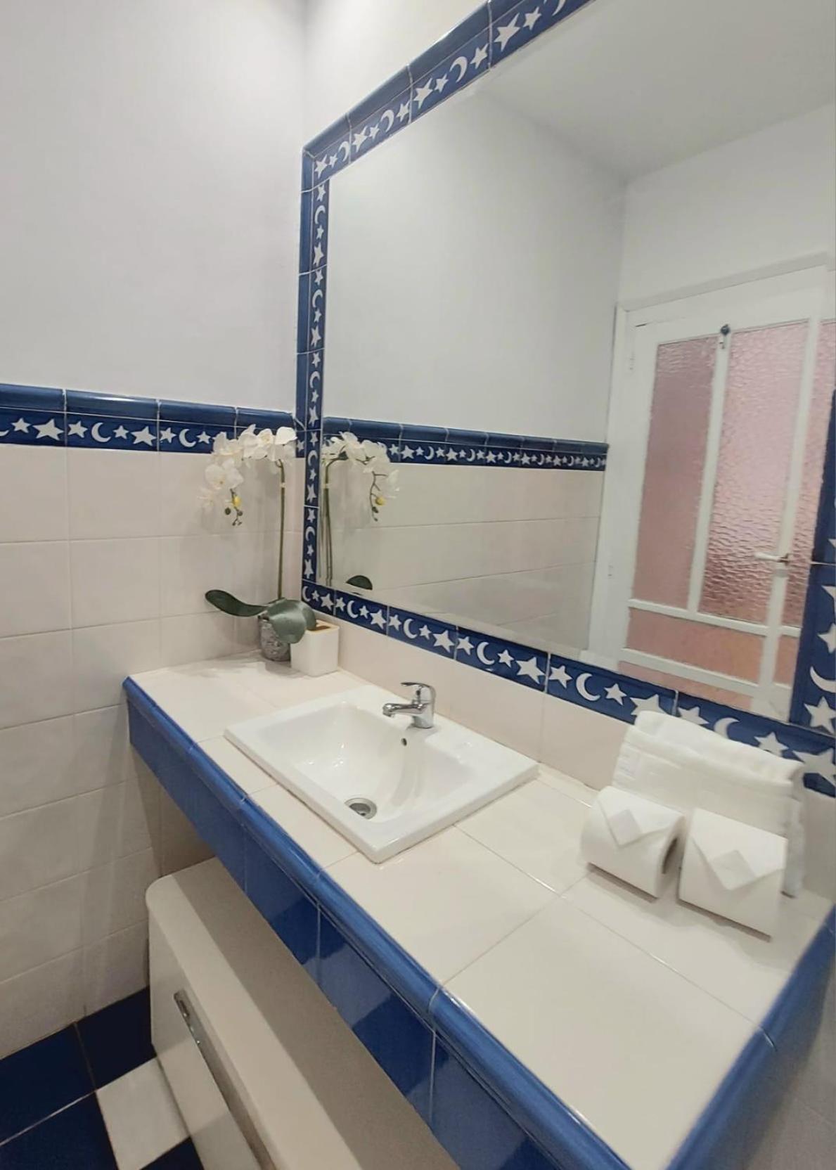 Acogedor Apartamento En Zaragoza Luaran gambar